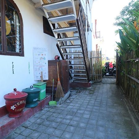 Hotel Kris Kos Canggu Exteriér fotografie