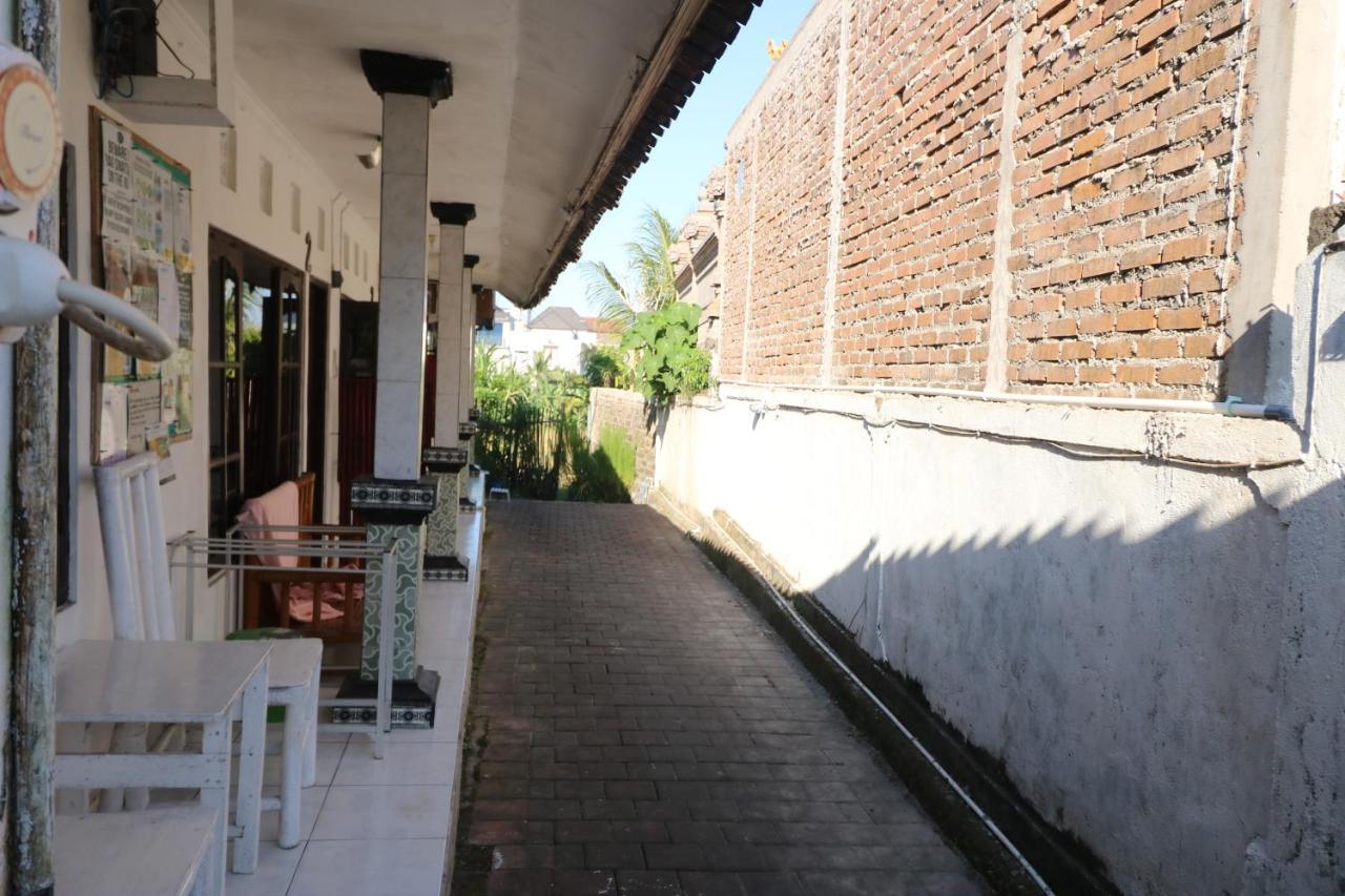 Hotel Kris Kos Canggu Exteriér fotografie