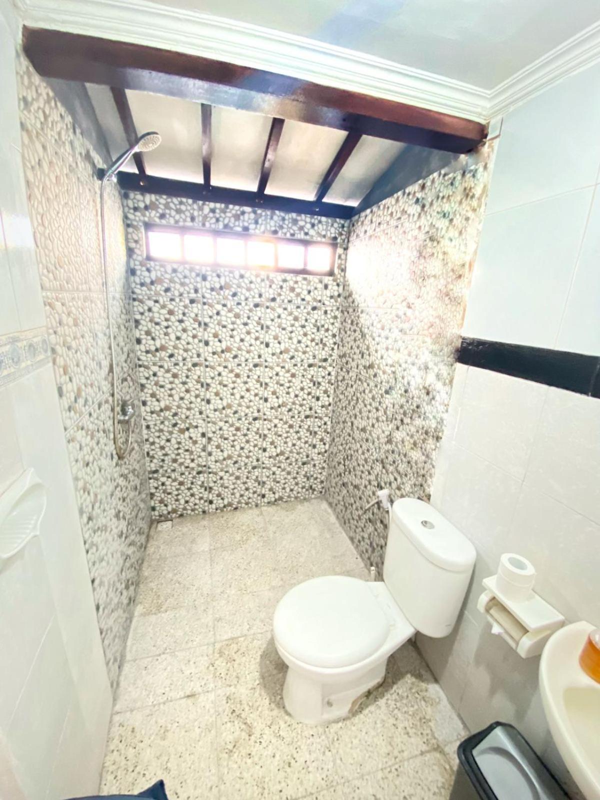 Hotel Kris Kos Canggu Exteriér fotografie